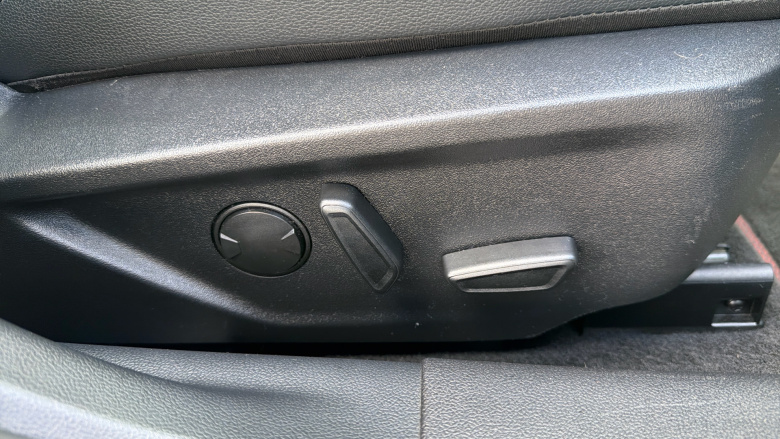 Ford Focus 1.5 EcoBlue 120 ST-Line X 5dr Auto Diesel Estate